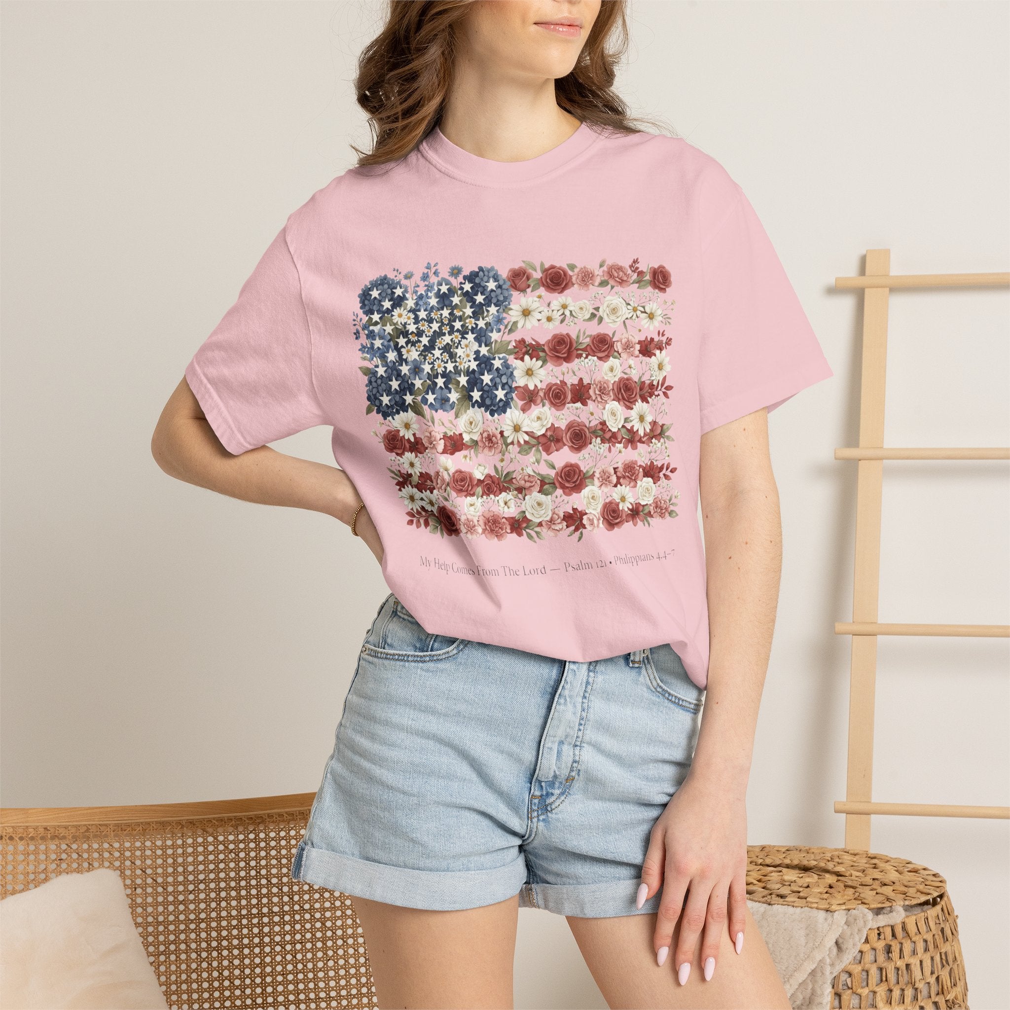Floral American Flag  Vintage Patriotic T-Shirt